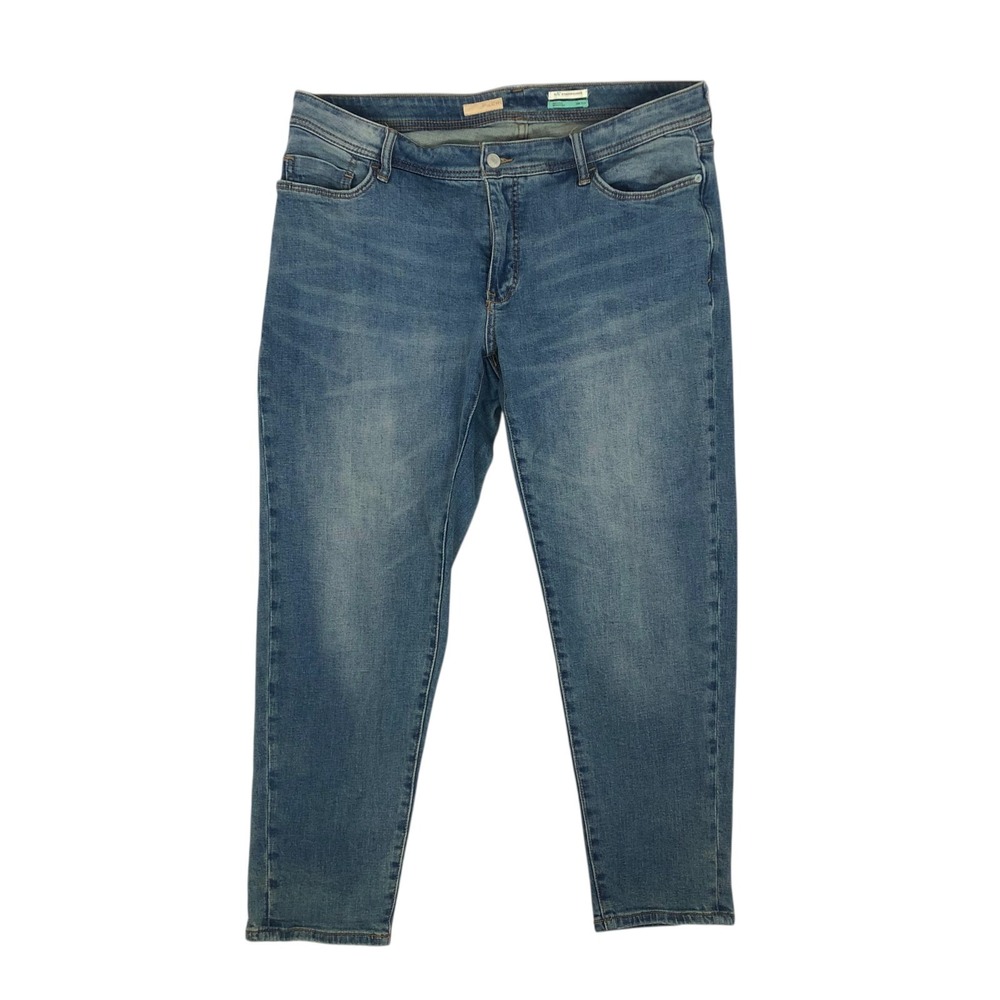 Anthropologie Pilcro Slim Boyfriend Jeans Size 16W Mid Rise Light Wash Denim